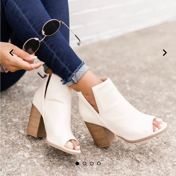 Pink Lily Shoes - New Pink Lily Peep-toe Booties 8.5